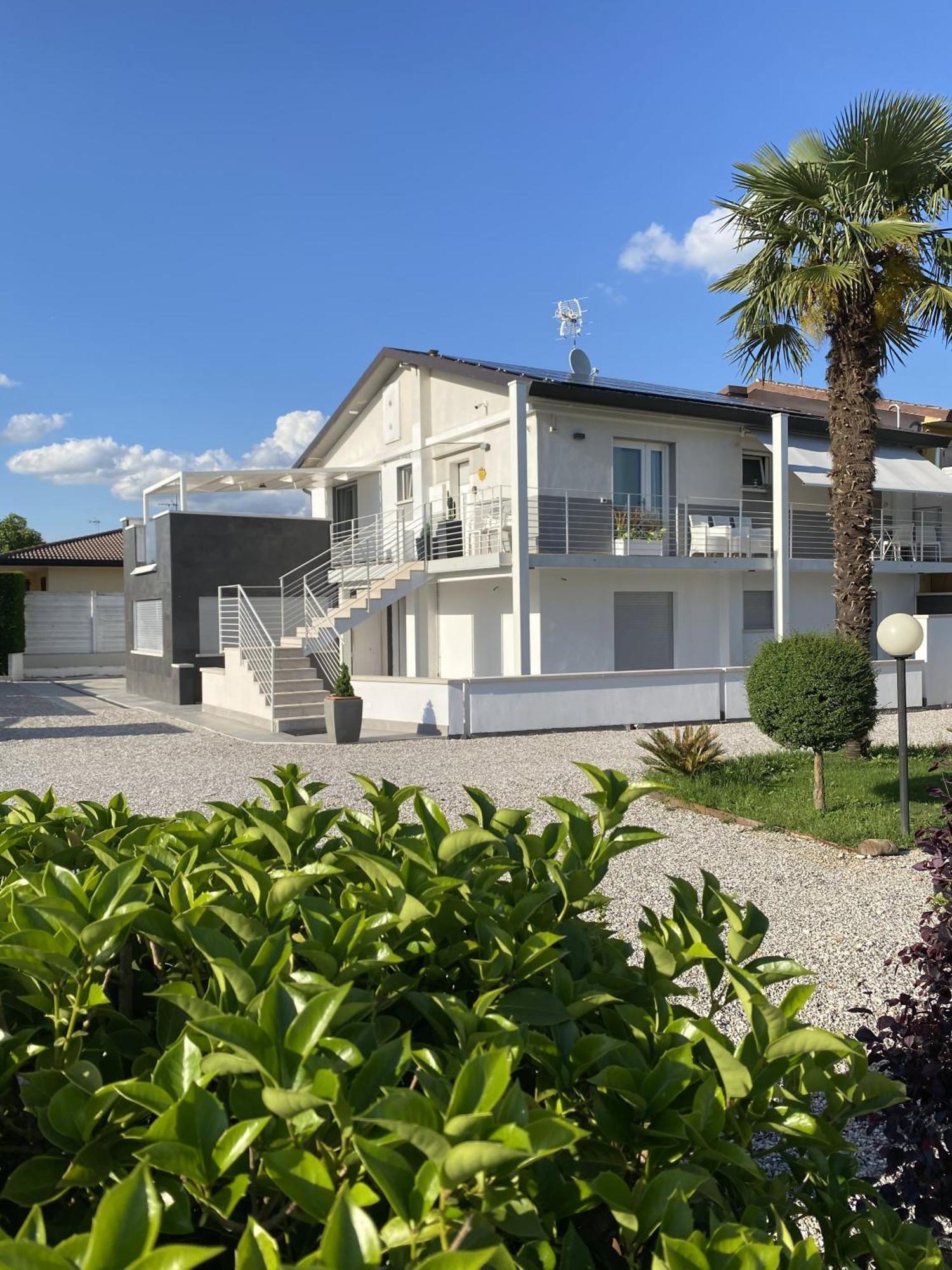 Meridien House Casalserugo Exterior photo